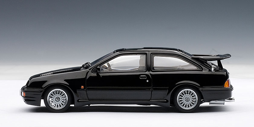 Ford Sierra RS Cosworth - AUTOart 52861 1:43
