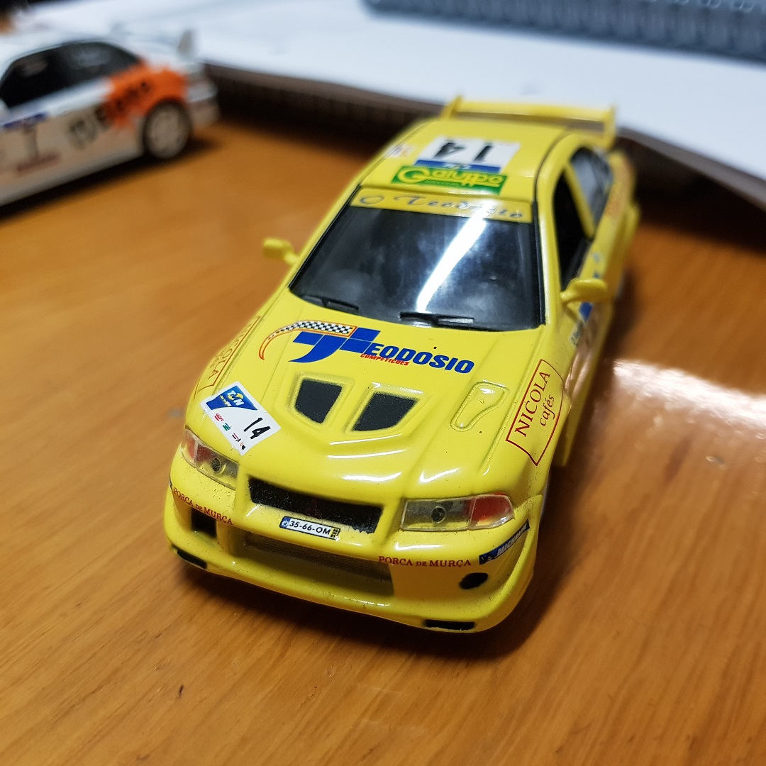 MITSUBISHI LANCER EVO VI RALLY LINARES 2000 SOLÉ ALTAYA IXO 1:43