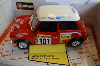 ブラーゴ　Bburago Mini Cooper Monte Carlo 98525P4100005.JPG
