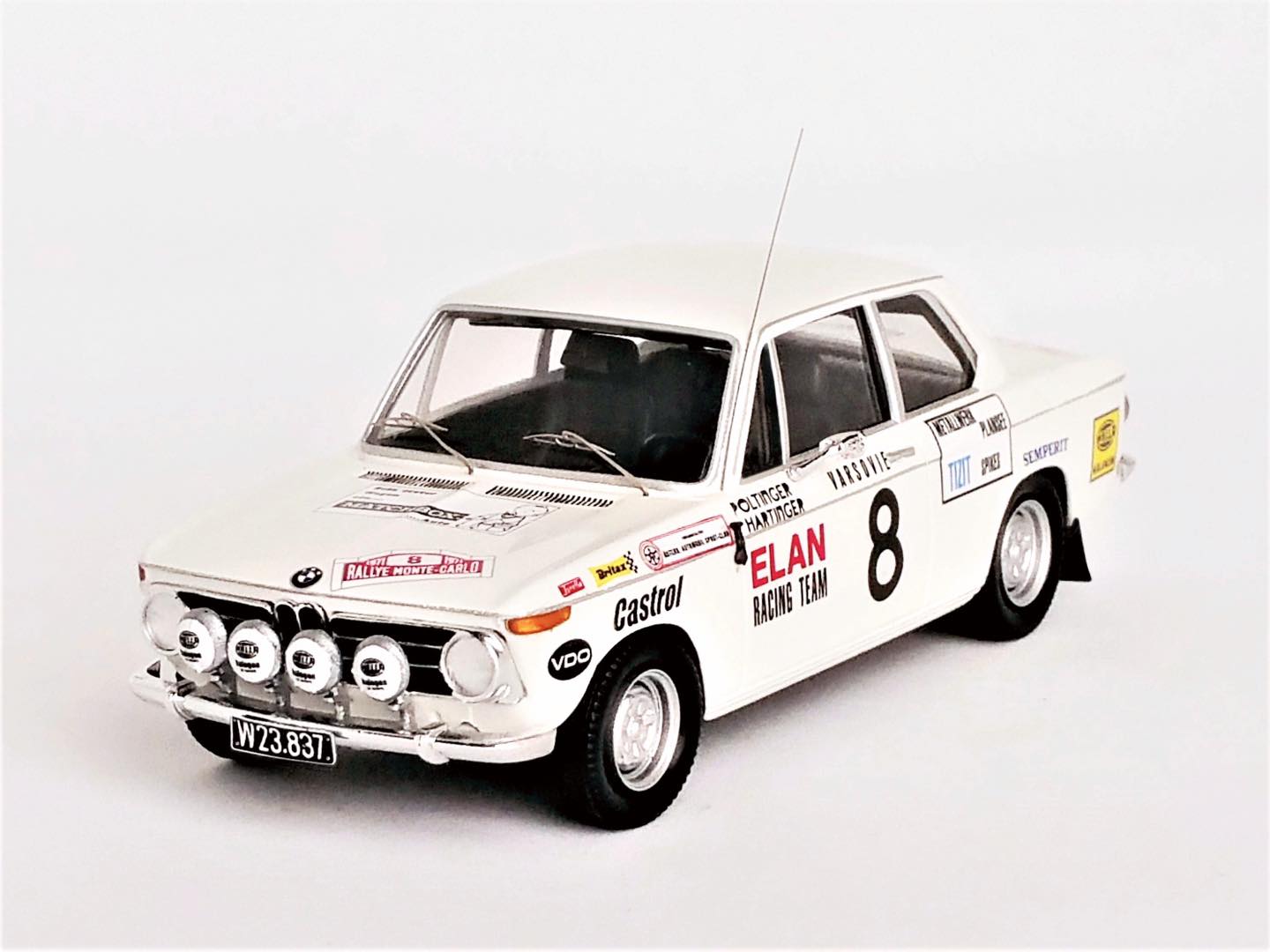 ミニカー　1/43 BMW 2002 Ti 1971年モンテカルロラリー #8 Walter Poltinger / Hans Hartinger [RR.fr60] 33103.jpg