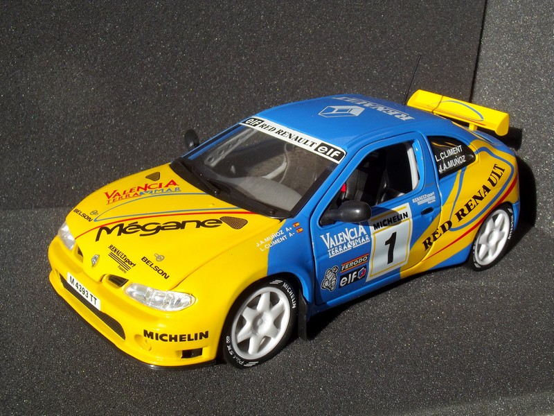 RENAULT Maxi Megane ラリー仕様 1/18 ANSON Renault Mégane Maxi - Anson 30349 1:18